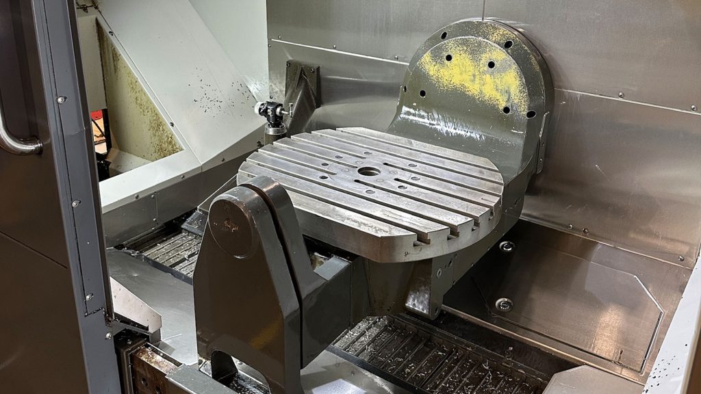 Used Haas UMC-750SS 5 Axis Universal Machining Centre