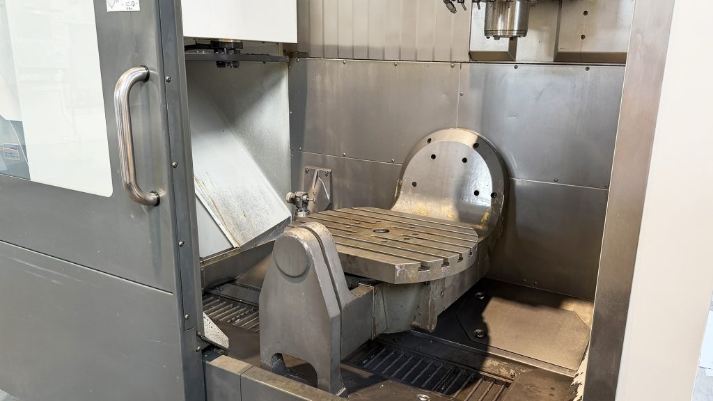 Used Haas UMC-750SS 5 Axis Machining Centre