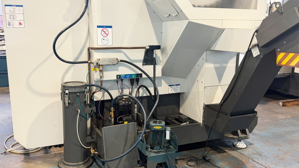 Used Haas UMC-750SS 5 Axis Machining Centre